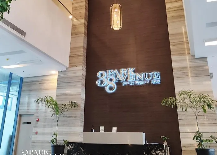 38 Park Ave In It Park With 5g Wifi, Pool & Gym Apartment